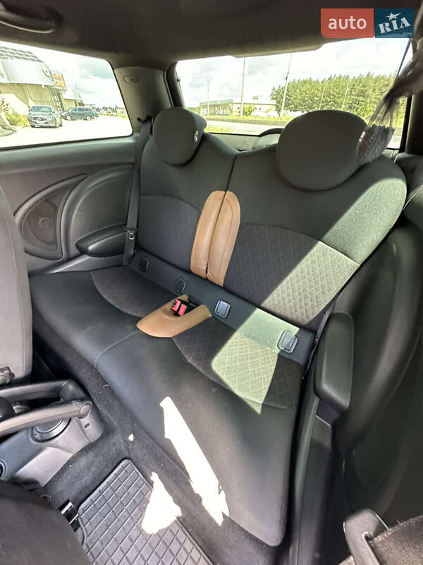 Хэтчбек MINI Cooper 2011 в Днепре
