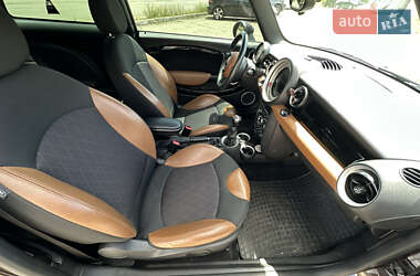 Хэтчбек MINI Cooper 2011 в 