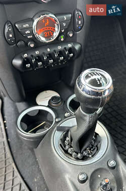 Хэтчбек MINI Cooper 2011 в 