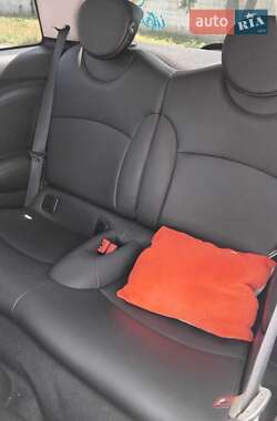 Хэтчбек MINI Cooper 2013 в 