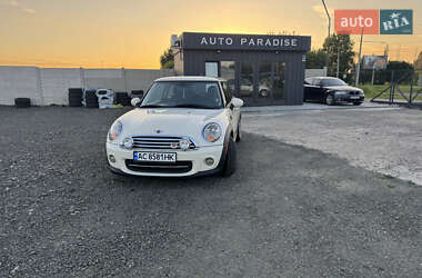 Хэтчбек MINI Cooper 2012 в 