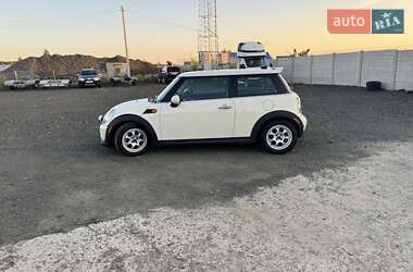 Хэтчбек MINI Cooper 2012 в 