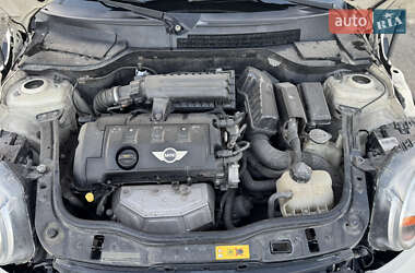 Хэтчбек MINI Cooper 2012 в 