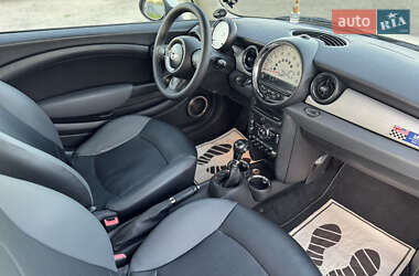 Хэтчбек MINI Cooper 2012 в 