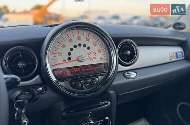 Хэтчбек MINI Cooper 2012 в 