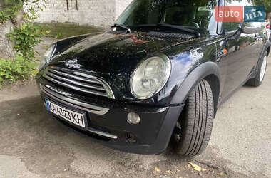 Хэтчбек MINI Cooper 2005 в Киеве