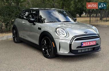 Хэтчбек MINI Cooper 2021 в 
