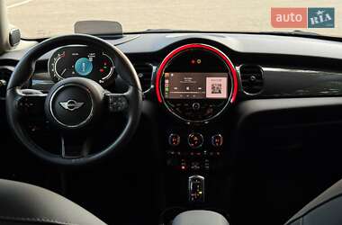 Хэтчбек MINI Cooper 2021 в 
