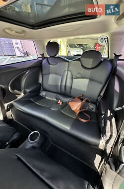 Хэтчбек MINI Cooper 2012 в 
