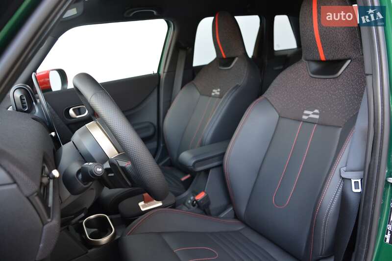 Хэтчбек MINI Cooper 2024 в Киеве