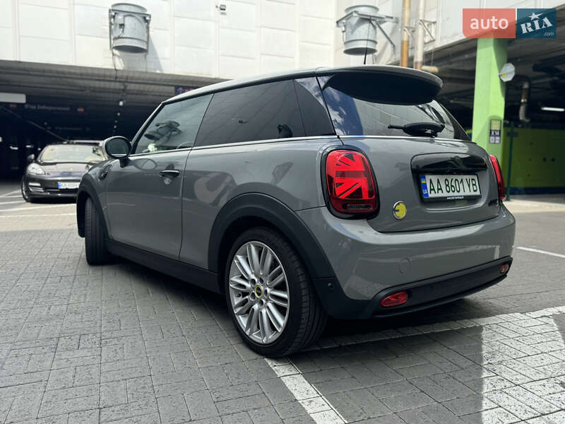 Хэтчбек MINI Cooper 2021 в Киеве