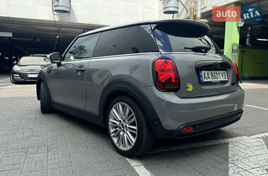 Хэтчбек MINI Cooper 2021 в 