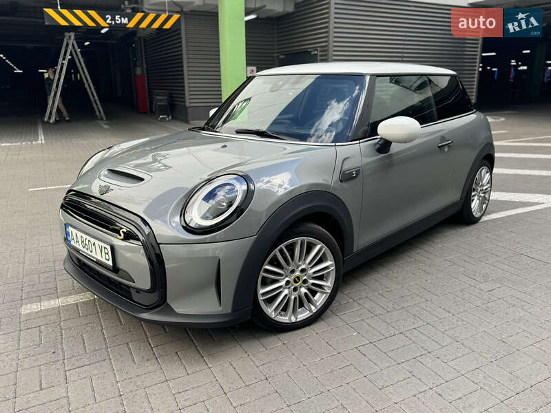 Хэтчбек MINI Cooper 2021 в Киеве