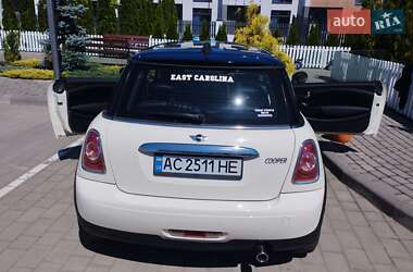 Хэтчбек MINI Cooper 2013 в 