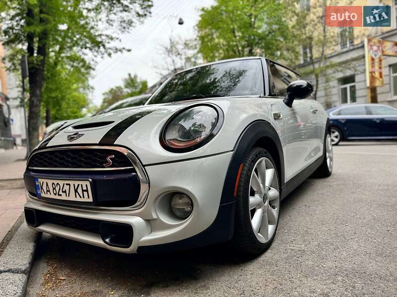 Хэтчбек MINI Cooper 2014 в 
