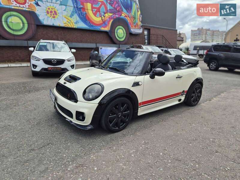 Хэтчбек MINI Cooper 2010 в 