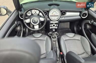 Хэтчбек MINI Cooper 2010 в 