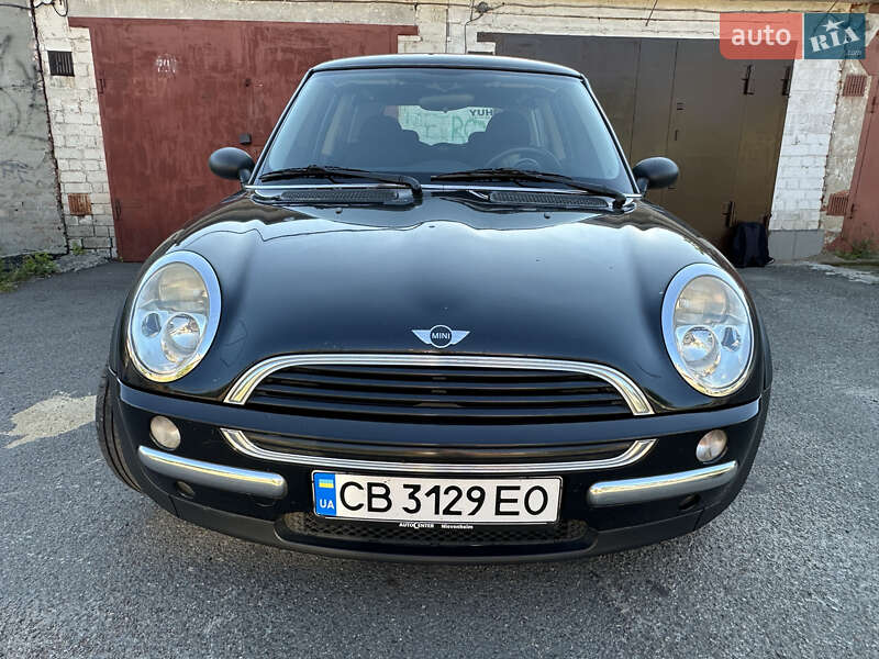 Хэтчбек MINI Cooper 2002 в Чернигове