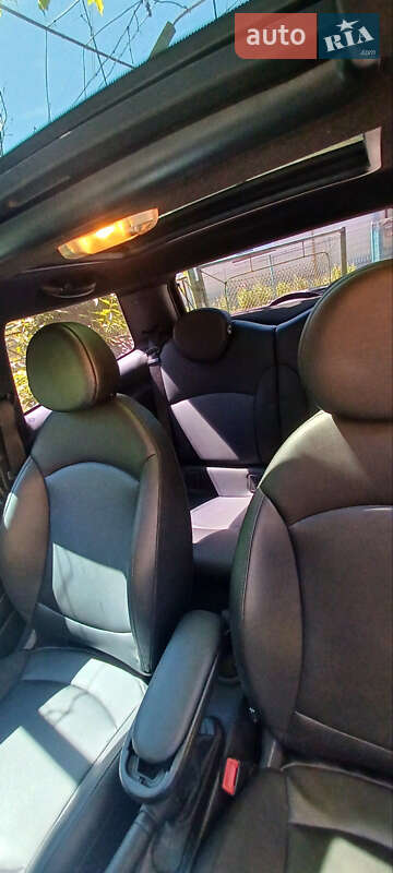 Хэтчбек MINI Cooper 2013 в Дрогобыче