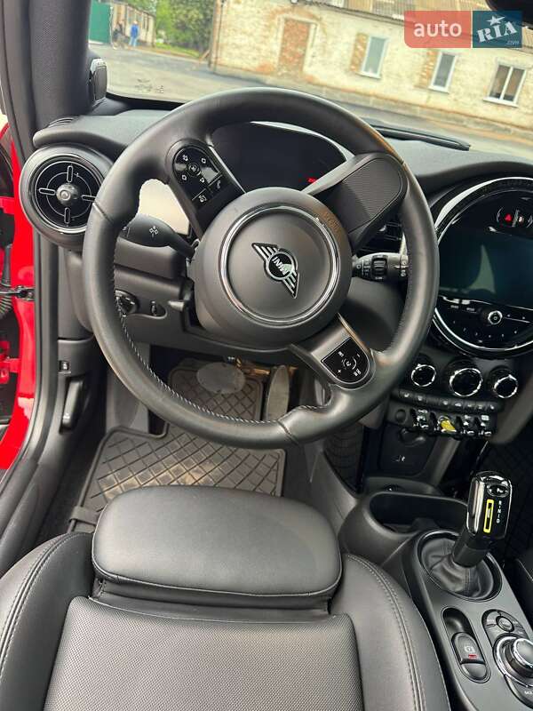 Хэтчбек MINI Cooper 2022 в Кропивницком