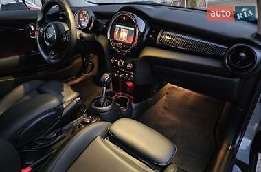 Хэтчбек MINI Cooper 2018 в 
