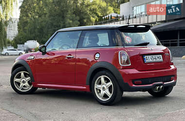 Хэтчбек MINI Cooper 2008 в 