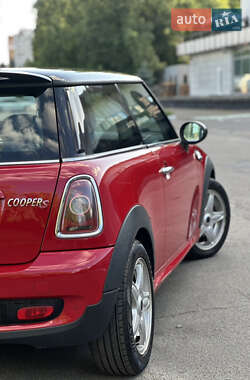 Хэтчбек MINI Cooper 2008 в 
