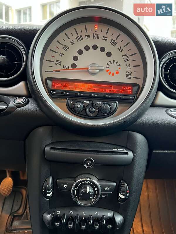 Хэтчбек MINI Cooper 2012 в Львове