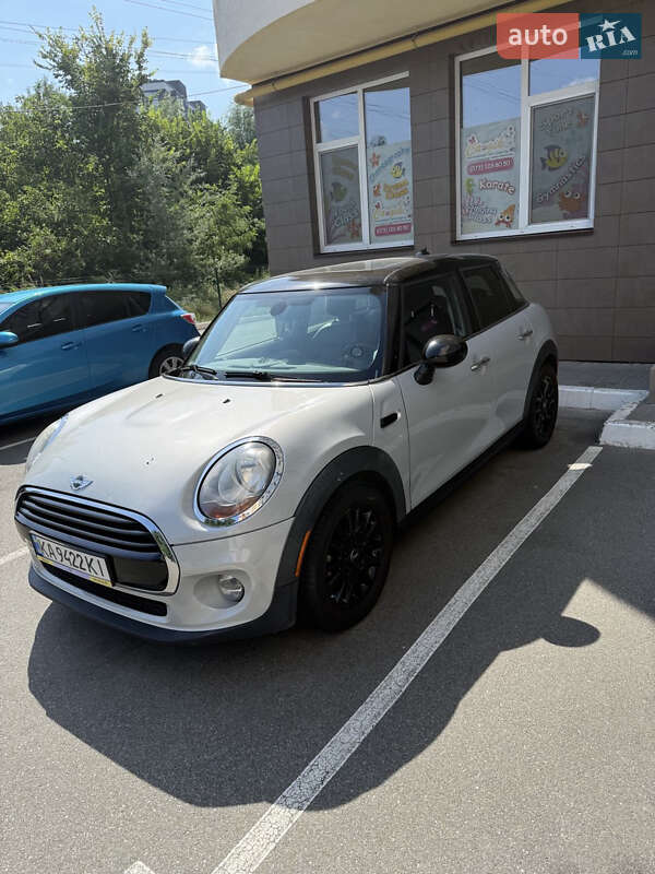 MINI Cooper 2017