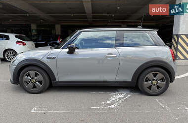 Хэтчбек MINI Cooper 2022 в 