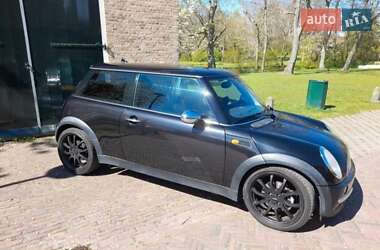 Хэтчбек MINI Cooper 2004 в Ровно Хэтчбек MINI Cooper 2004 в Ровно