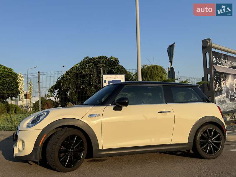 Хэтчбек MINI Cooper 2014 в Борисполе