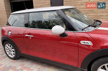 Хетчбек MINI Cooper 2015 в 