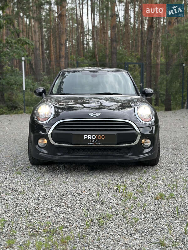 Хетчбек MINI Cooper 2016 в Гостомелі