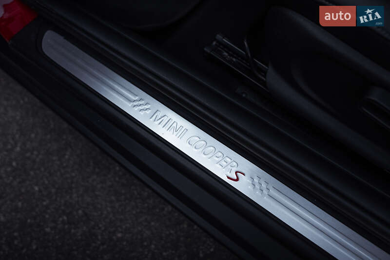 Хэтчбек MINI Cooper 2014 в Полтаве