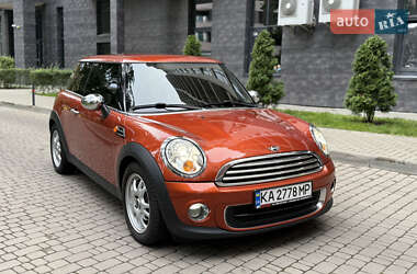 Хэтчбек MINI Cooper 2011 в 