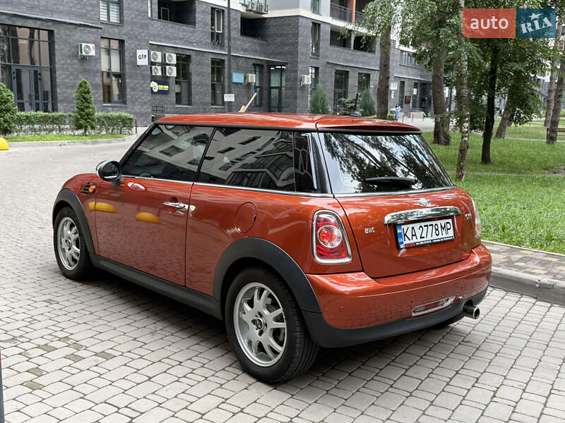 Хетчбек MINI Cooper 2011 в Броварах