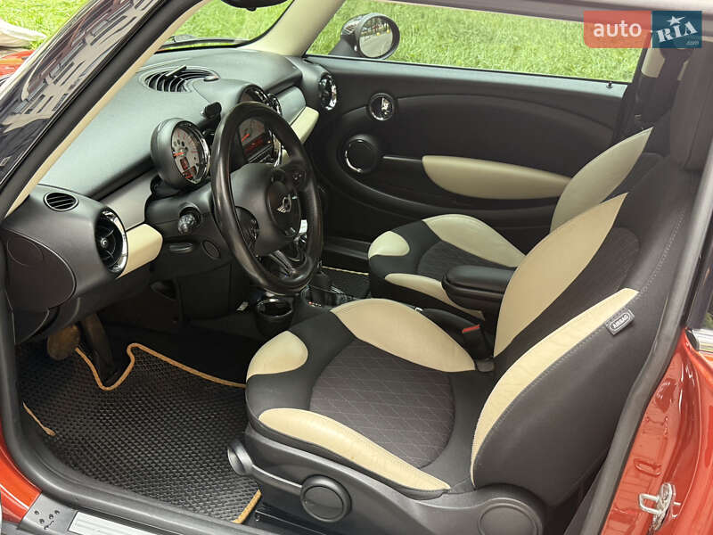 Хетчбек MINI Cooper 2011 в Броварах