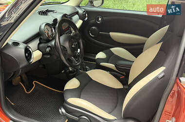 Хэтчбек MINI Cooper 2011 в 