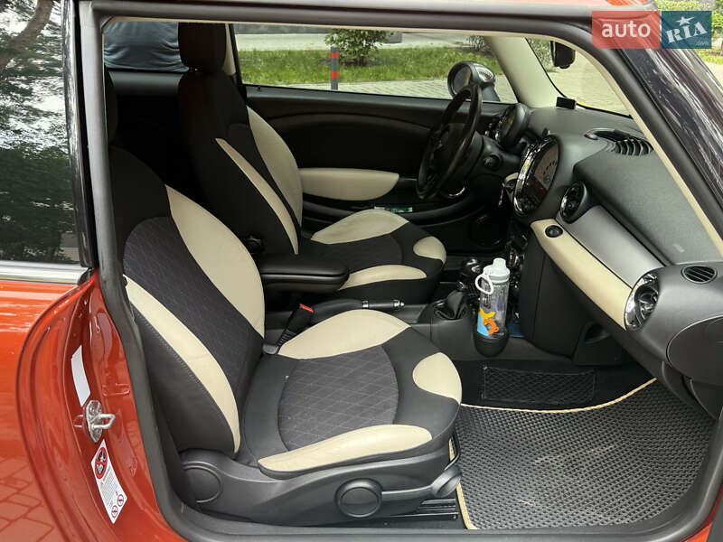 Хетчбек MINI Cooper 2011 в Броварах