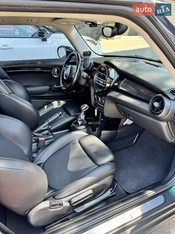 Хэтчбек MINI Cooper 2016 в Одессе