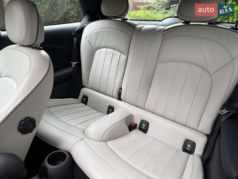 Хетчбек MINI Cooper 2015 в Києві