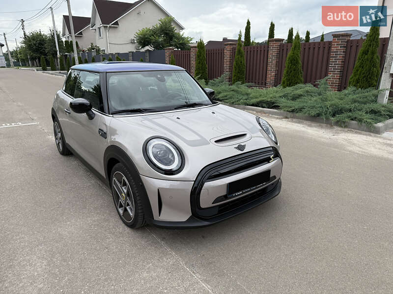Хэтчбек MINI Cooper 2022 в Киеве