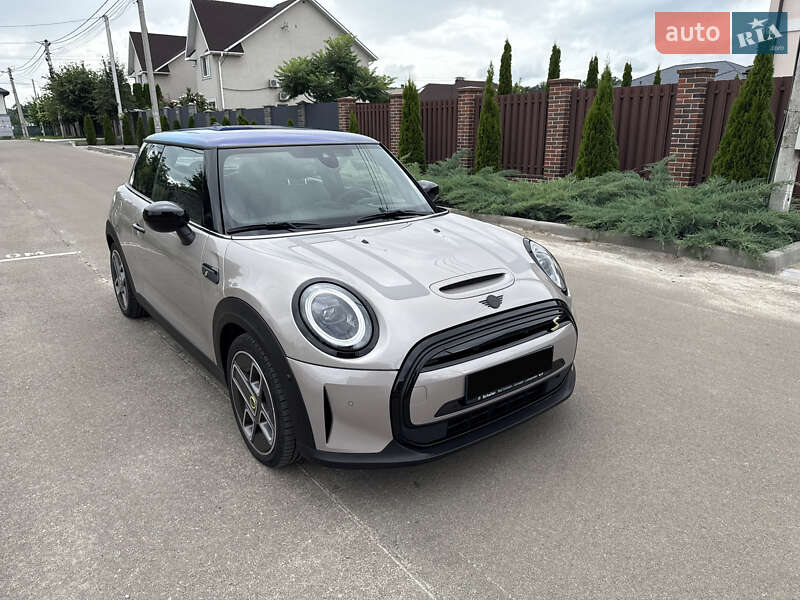 Хэтчбек MINI Cooper 2022 в Киеве