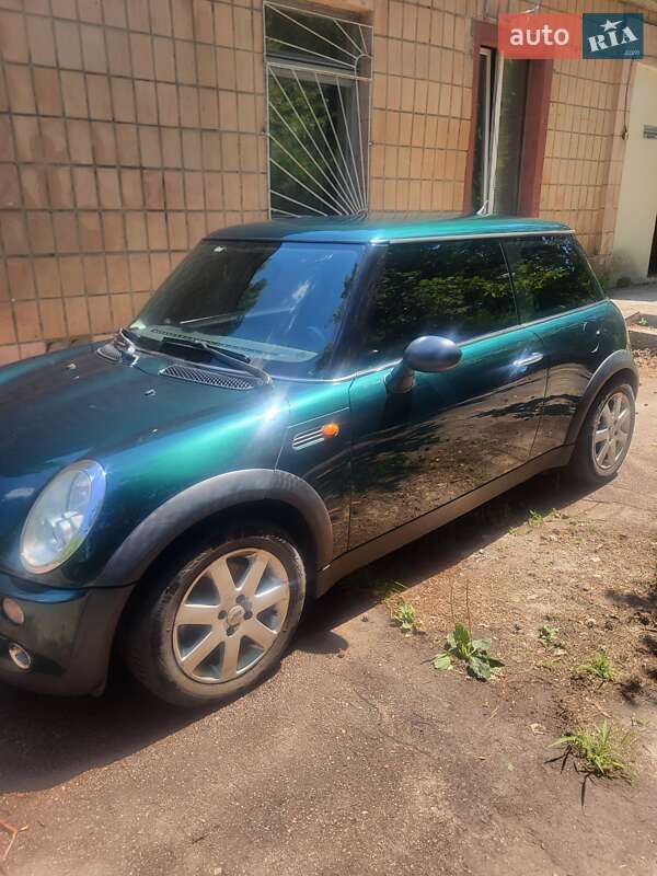Хэтчбек MINI Cooper 2004 в Черкассах