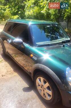Хэтчбек MINI Cooper 2004 в 