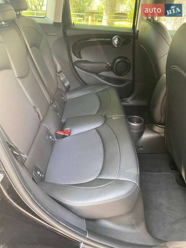 Хетчбек MINI Cooper 2018 в Києві