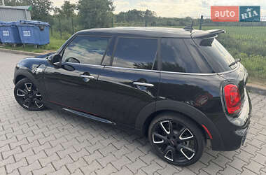Хэтчбек MINI Cooper 2017 в 