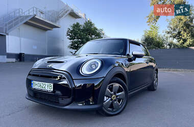 Хэтчбек MINI Cooper 2022 в Одессе