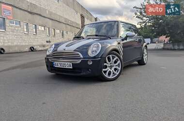 Хэтчбек MINI Cooper 2006 в 
